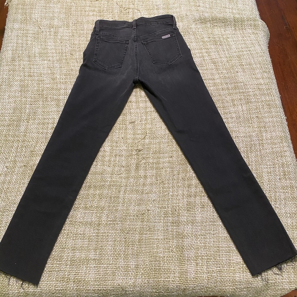 Joe’s jeans size 24. Straight leg cropped